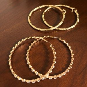 😁2 pair for 1 price Gold Tone Hoop Earrings